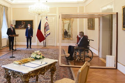 השבעת ראש הממשלה מתא זכוכית