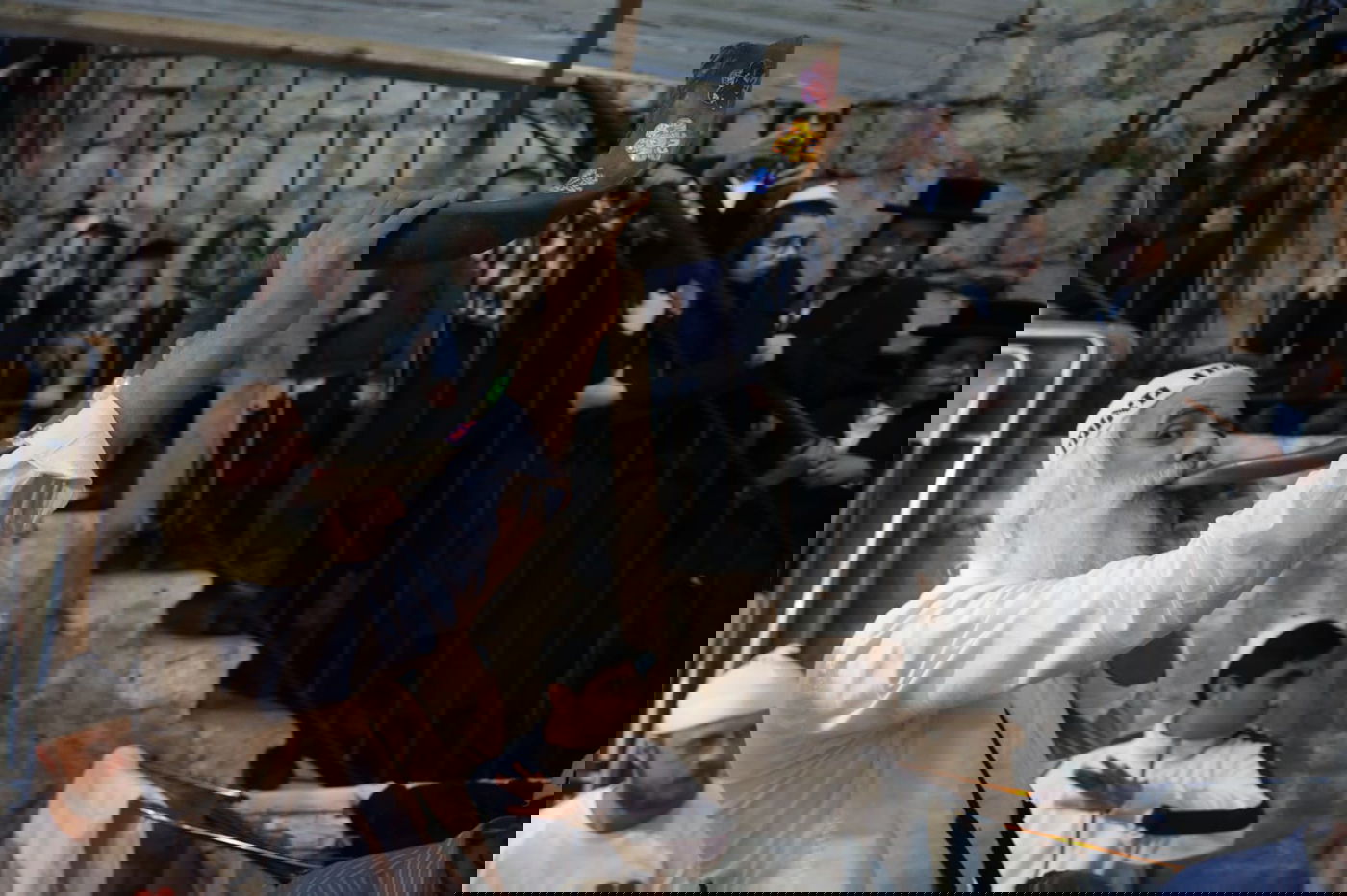 כשהברסלבים עשו 'שמח' במאה שערים • צפו