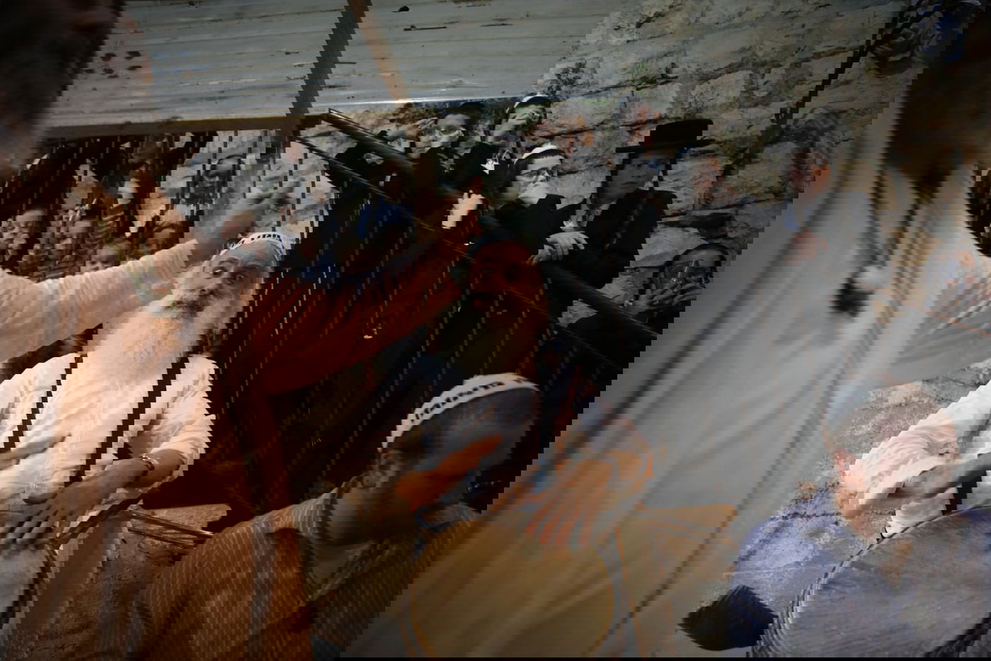 כשהברסלבים עשו 'שמח' במאה שערים • צפו