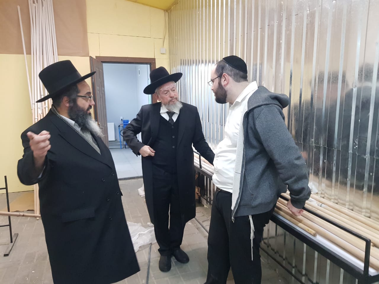 אומן: חנוכת הבית לתלמוד תורה ובית הספר • תיעוד