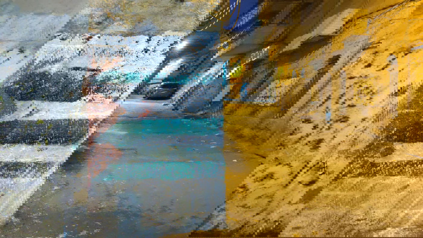 עצור במאה שערים; דגלי פלסטין נמחקו - וחזרו • תיעוד