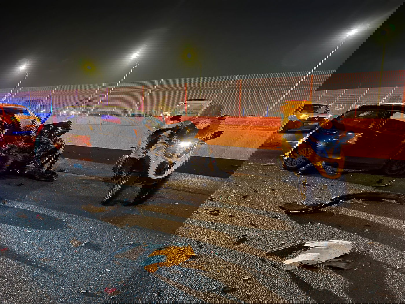 אישה נהרגה וחמישה נפצעו בתאונה קטלנית