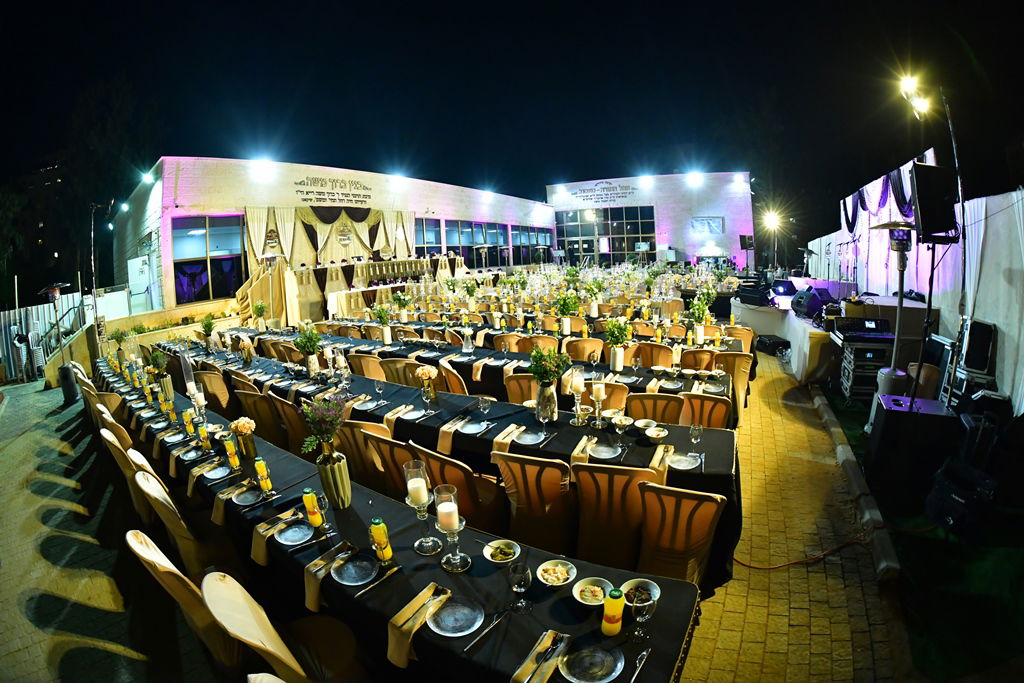 מעמד פתיחת הישיבה של חסידות סאסוב