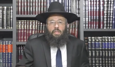 מקום הדלקת נר חנוכה לאורח שיוצא לביתו במוצ"ש