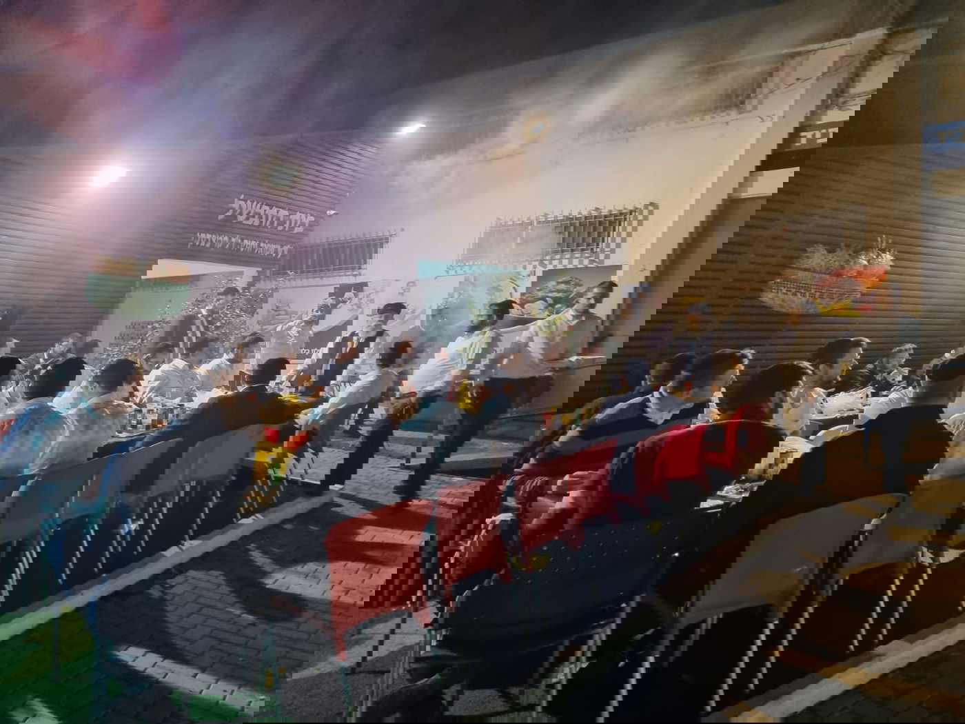 בחב"ד: האברכים הליטאיים באחיסמך חגגו מסיבת חנוכה • תיעוד