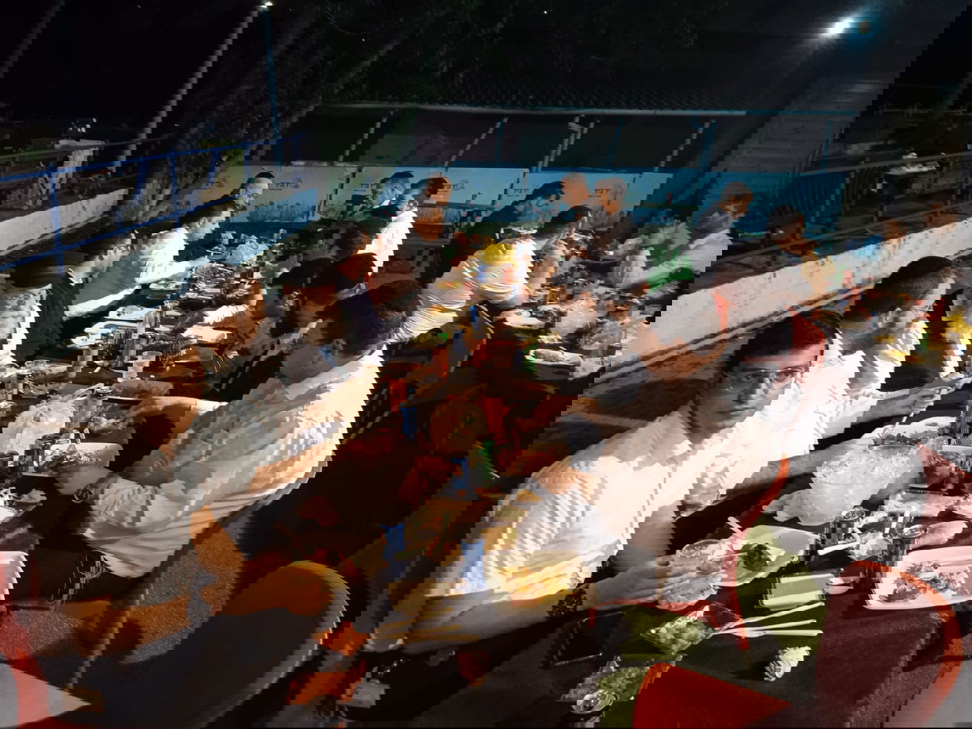 בחב"ד: האברכים הליטאיים באחיסמך חגגו מסיבת חנוכה • תיעוד