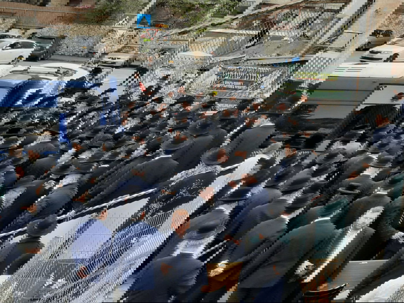 "סוד ההצלחה של אבא – למד כל יום לפני התפילה"