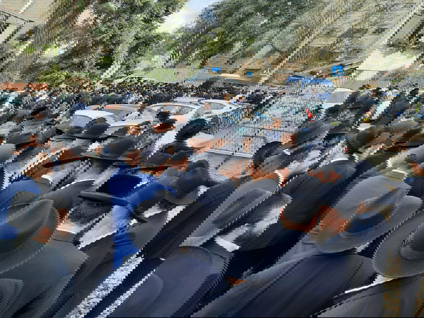 "סוד ההצלחה של אבא – למד כל יום לפני התפילה"