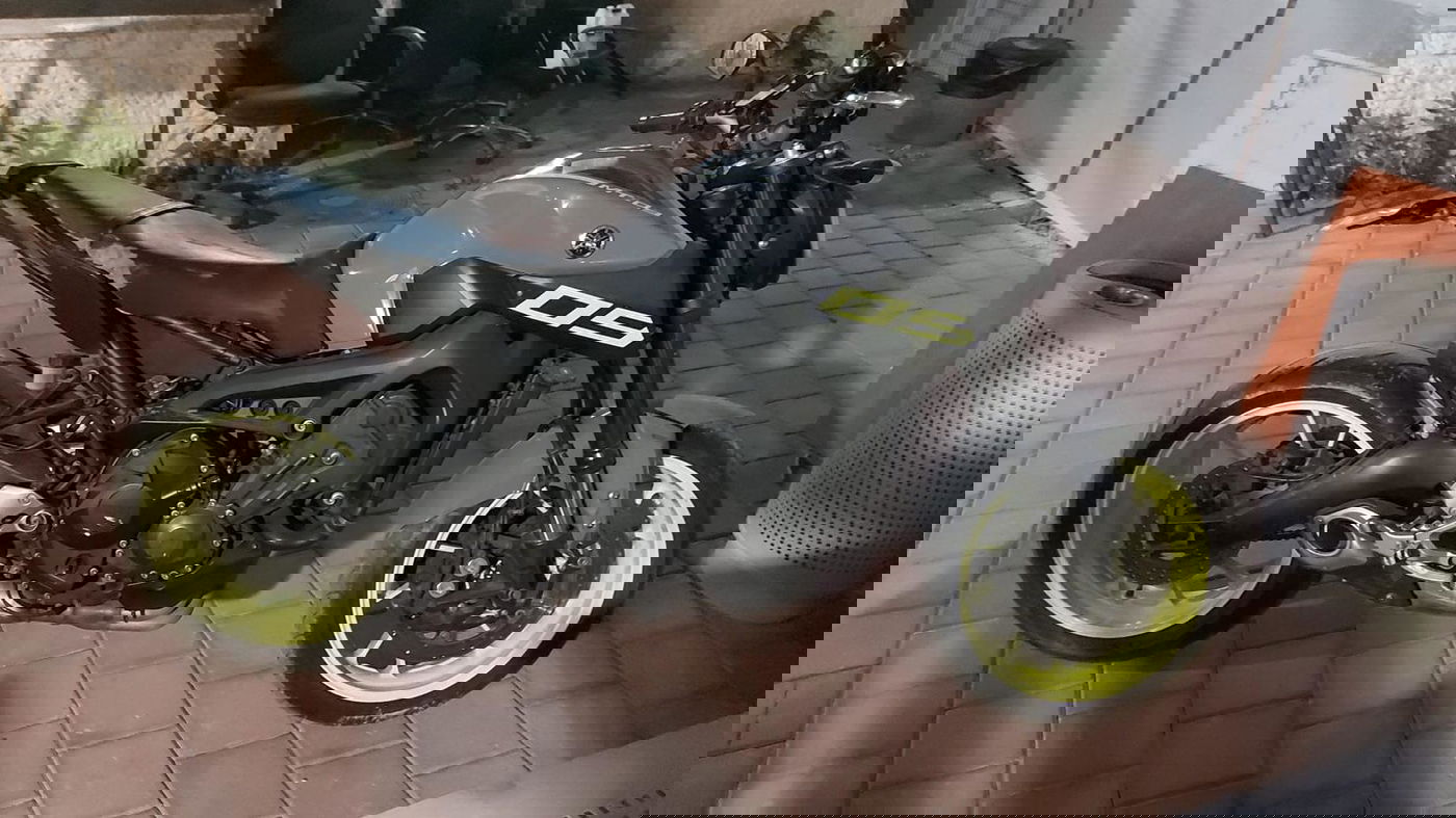 הבלשים חשפו: מכונה לשכפול לוחית זיהוי