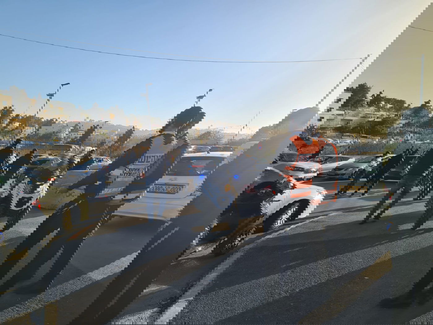 פיגוע דקירה בסמוך לקבר שמעון הצדיק; המחבלת נעצרה