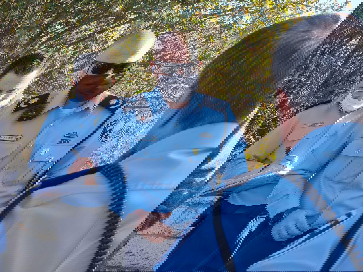 פיגוע דקירה בסמוך לקבר שמעון הצדיק; המחבלת נעצרה