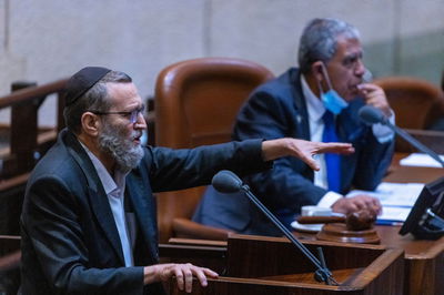 גפני זעם על האפליה: "סיסמא לייצוג הולם"