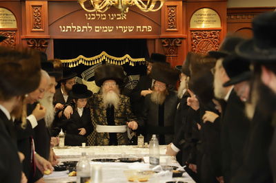 האדמו"רים בריקוד