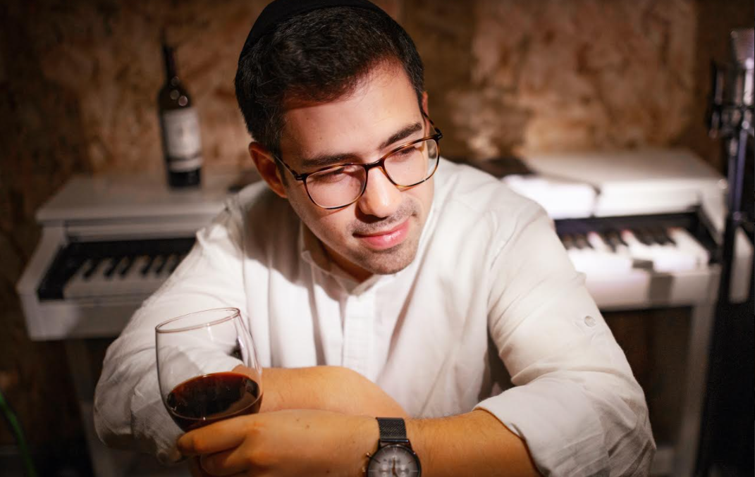 בואו לנגן את הלהיט של משה פלד: "אותו היום"