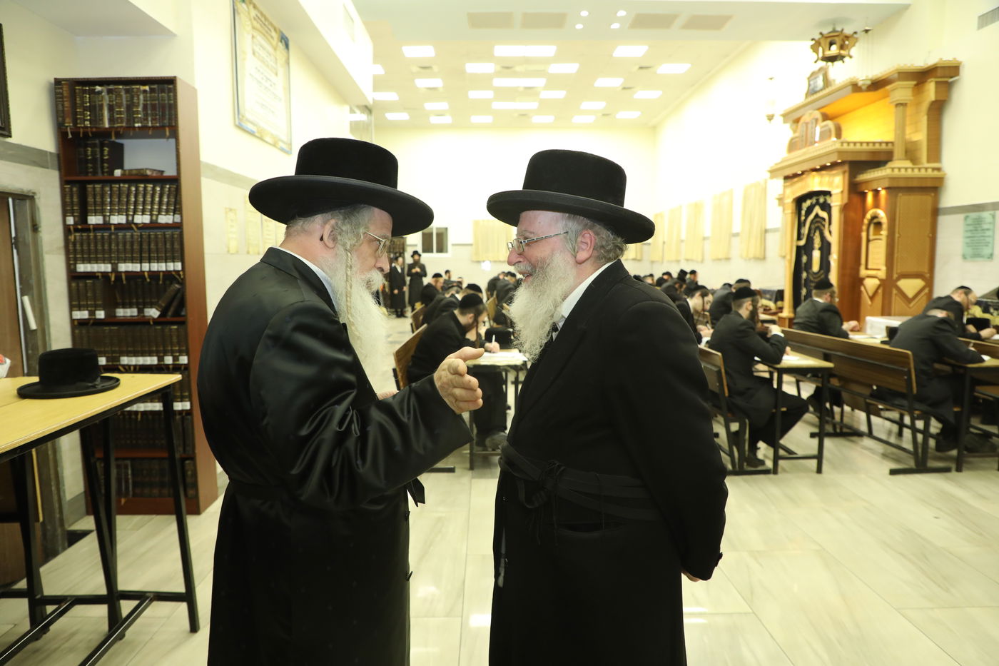 אברכים ובחורים: בנדבורנא י-ם נבחנו על מאות דפי גמרא