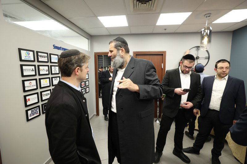 ב'סמארט קליק' חנכו משרדים חדשים; הברנז'ה באה לברך • צפו