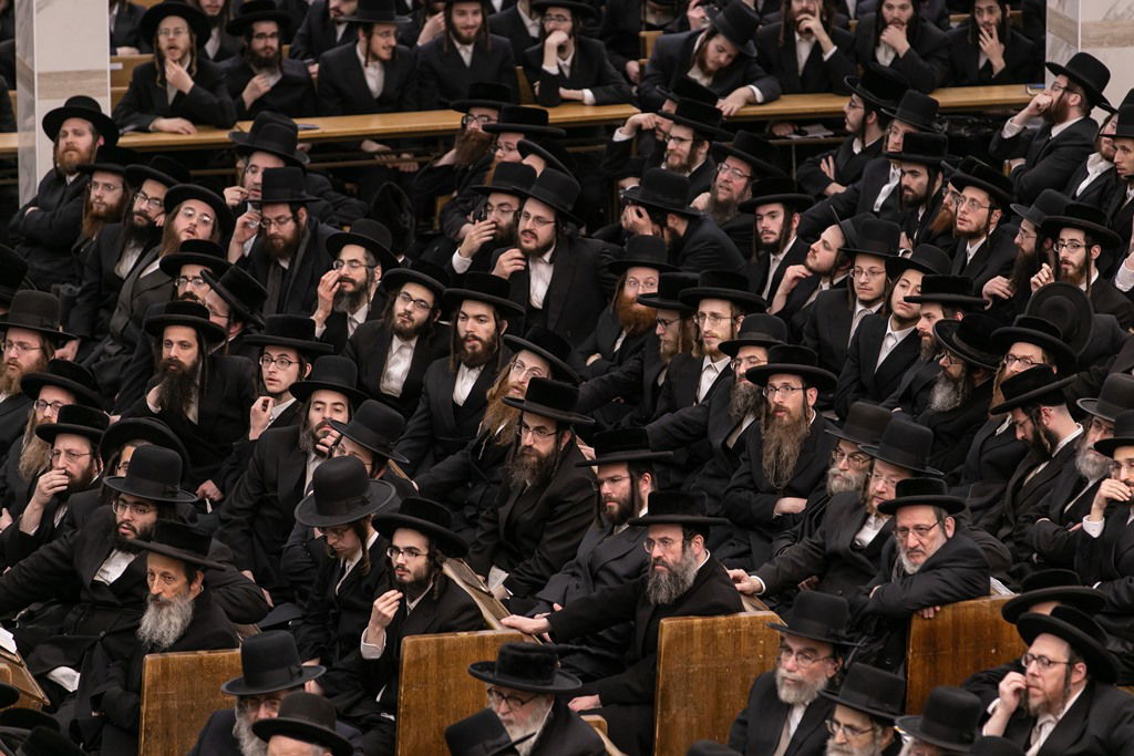 כך קיבלו חסידי סאטמר את 23 התקנות החדשות