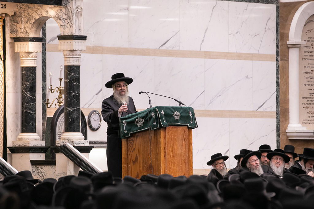 כך קיבלו חסידי סאטמר את 23 התקנות החדשות