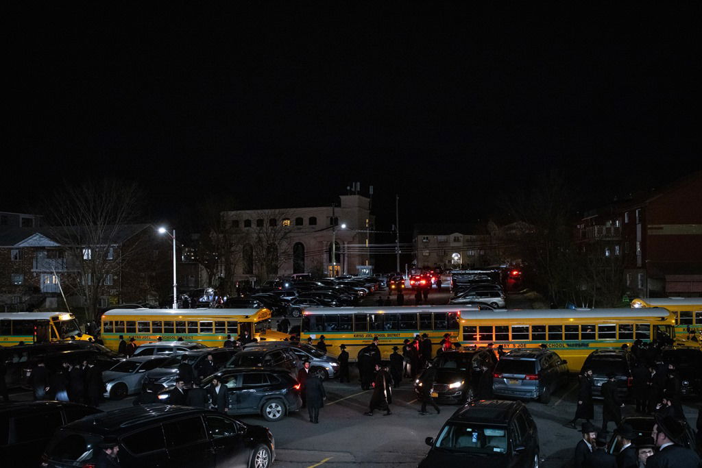 כך קיבלו חסידי סאטמר את 23 התקנות החדשות