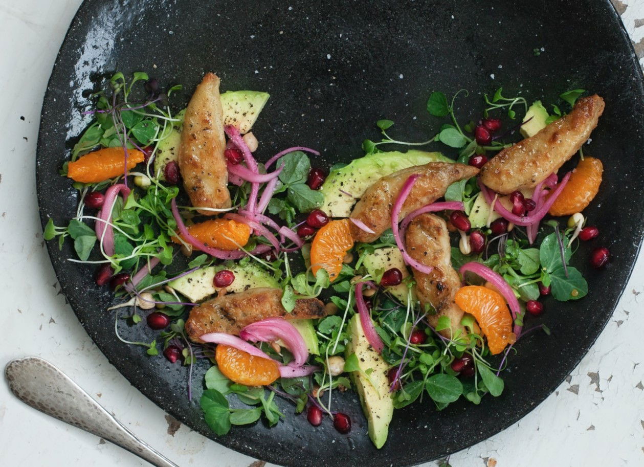 סלט הדרים עם ויניגרט הדרים ובצל סגול כבוש