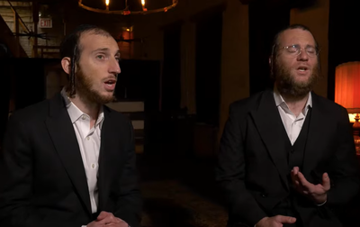 האחים למר מרגשים עם "האיש מוילנא"