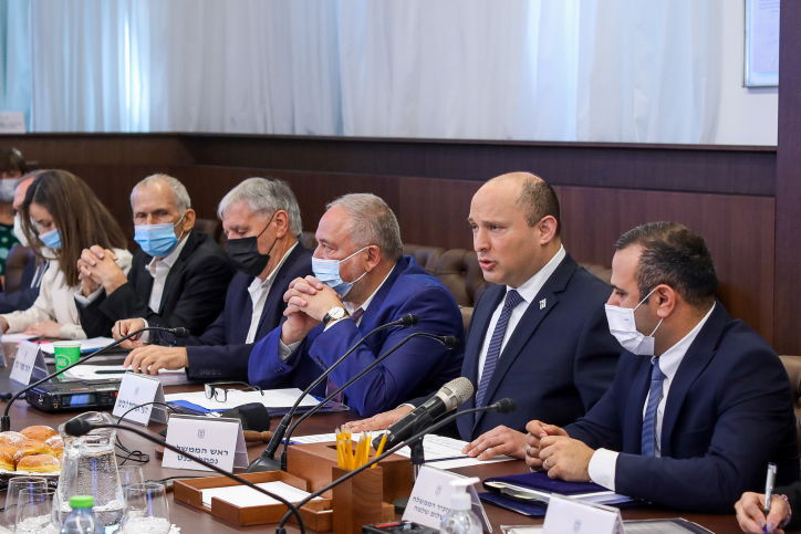 הדלפות ובדיחות; סוער בישיבת קבינט הקורונה