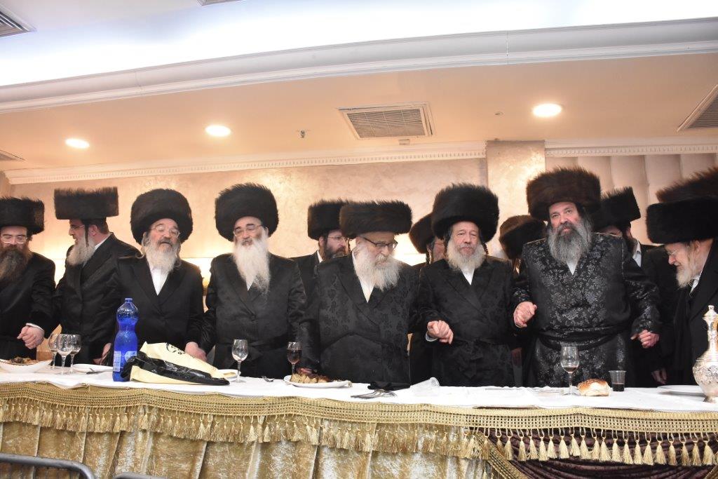 שמחת החתונה בחצרות בישטנא - זוועהיל - שאץ - מעליץ