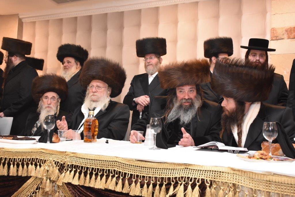 שמחת החתונה בחצרות בישטנא - זוועהיל - שאץ - מעליץ