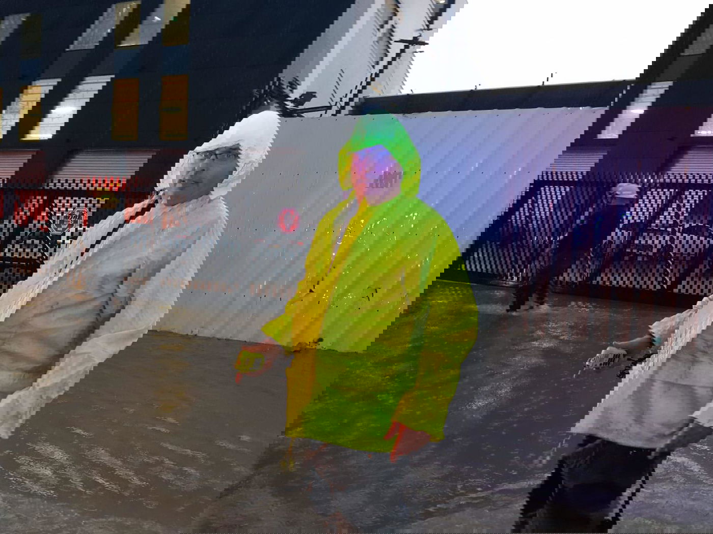 הצפות נרחבות בחולון; לכודים חולצו מרכבם