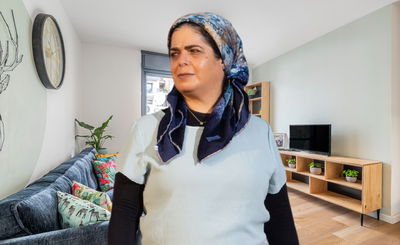 "איך אפשר לסרב לבחורה שאומרת לך שהיא ישנה בחדר מדרגות של בניין?"