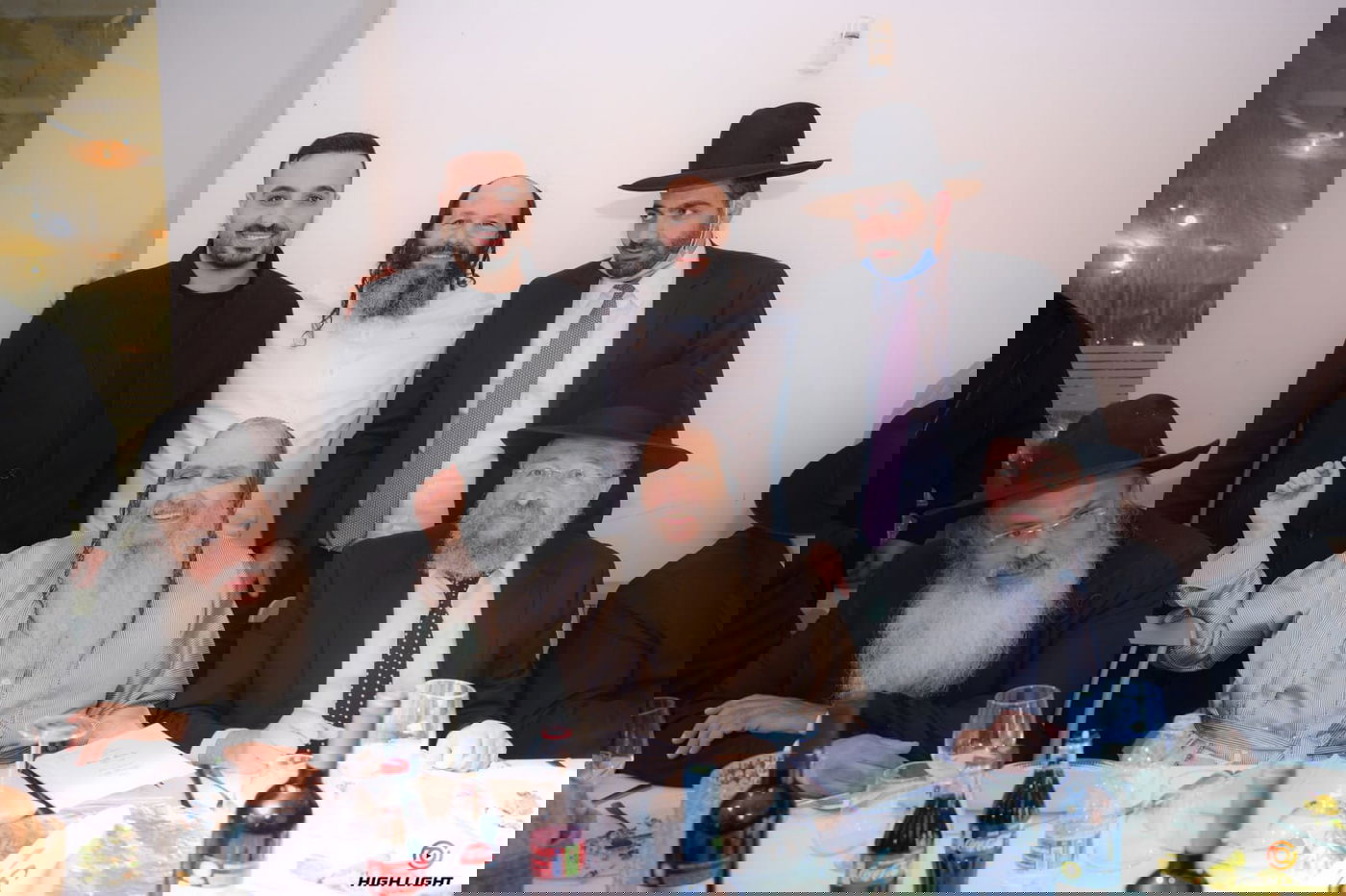 הרב הרוש חיתן נכד, רבנים פוליטיקאים וידוענים הופיעו