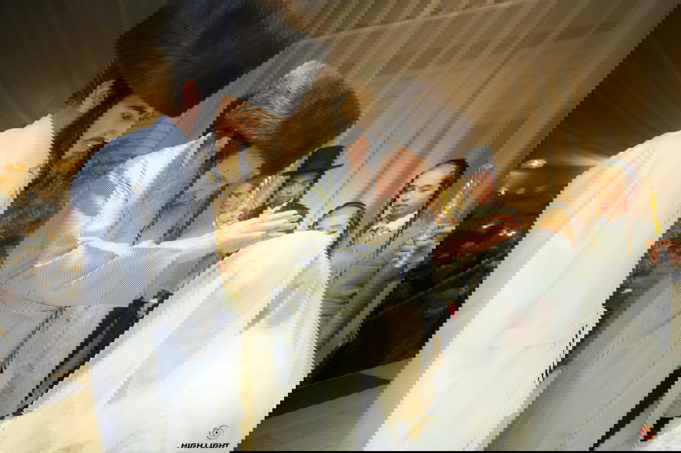 הרב הרוש חיתן נכד, רבנים פוליטיקאים וידוענים הופיעו