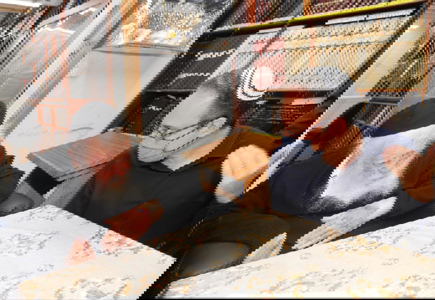 "הילדים צריכים להתחסן בין השאר כדי שלא יפגעו מתסמונת ה PIMS" בביקורו אצל הרב קנייבסקי