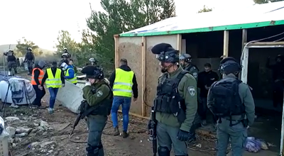 למרות המחאה: כוחות הביטחון החלו בהרס מבנים בחומש