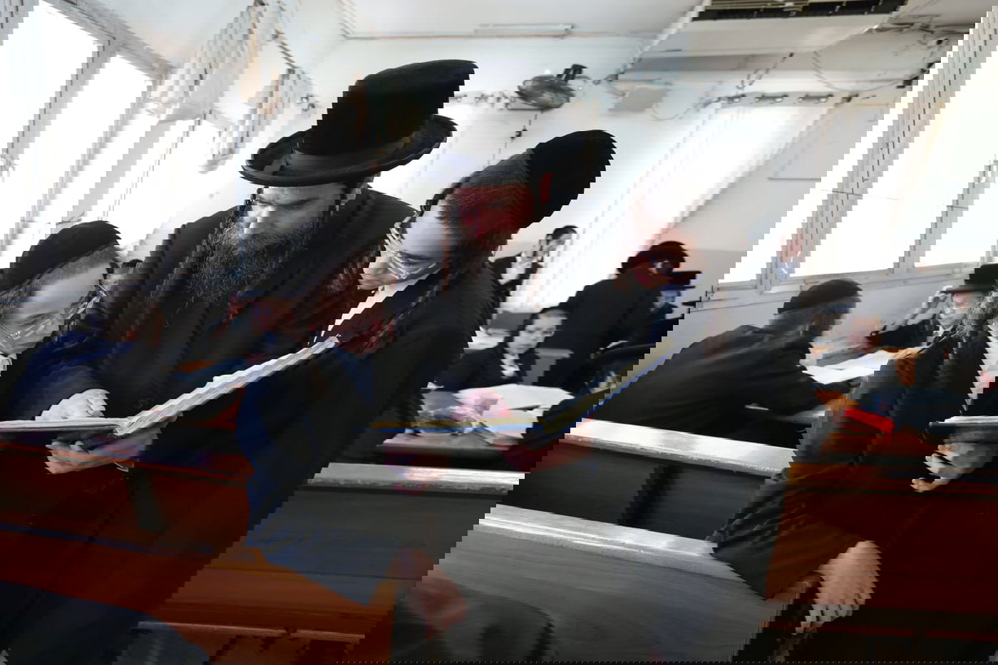 ה'חוזר' והמשגיח הרה"ח ר' חיים יצחק צוקרמן ז"ל