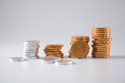 אילוסטרציה. מטבעות של 5 שקלים