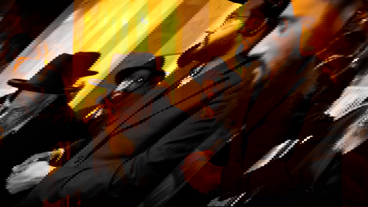 חבר המועצת בביקור במעונו של ה'ינוקא'