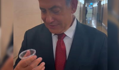 נתניהו עוקץ את בנט