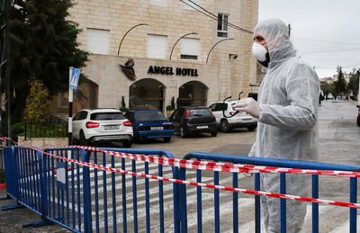 משפחה חרדית שבתה נפצעה במלונית קורונה תובעת את פיקוד העורף