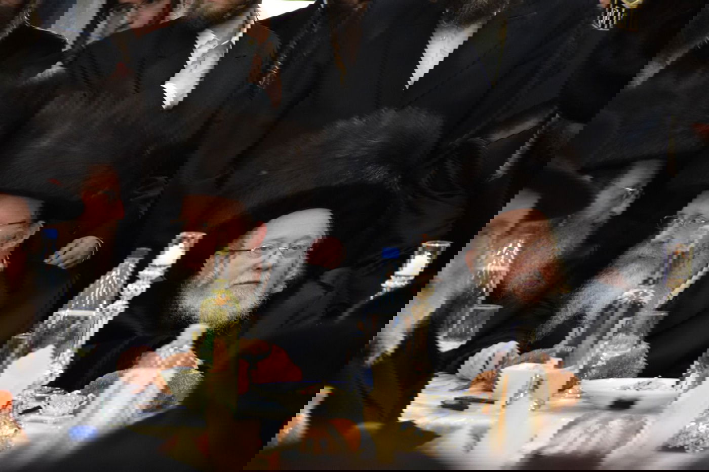 האדמו"ר ממיאלען בשמחת הברית לבנו