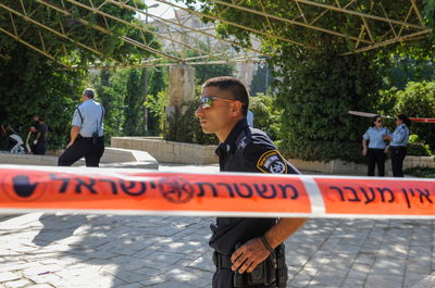 למצולמים אין קשר לנאמר