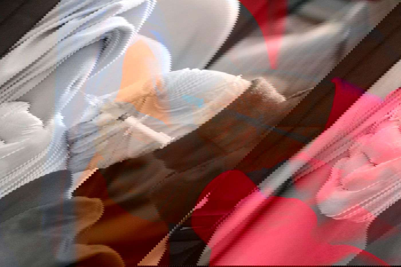 החיסון נגד קורונה; זה מה שהוא עושה לגוף שלנו