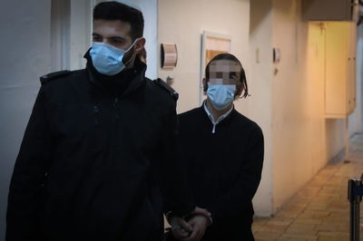 החשוד בבית המשפט