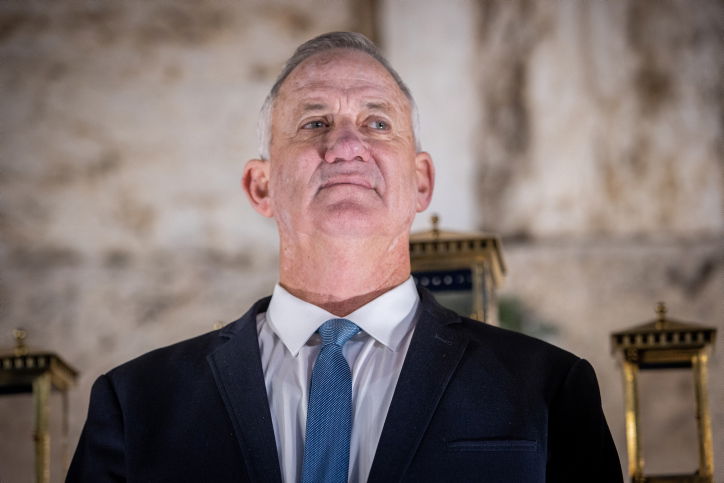 בני גנץ. יורה לכל הכיוונים - ויכול להפסיד