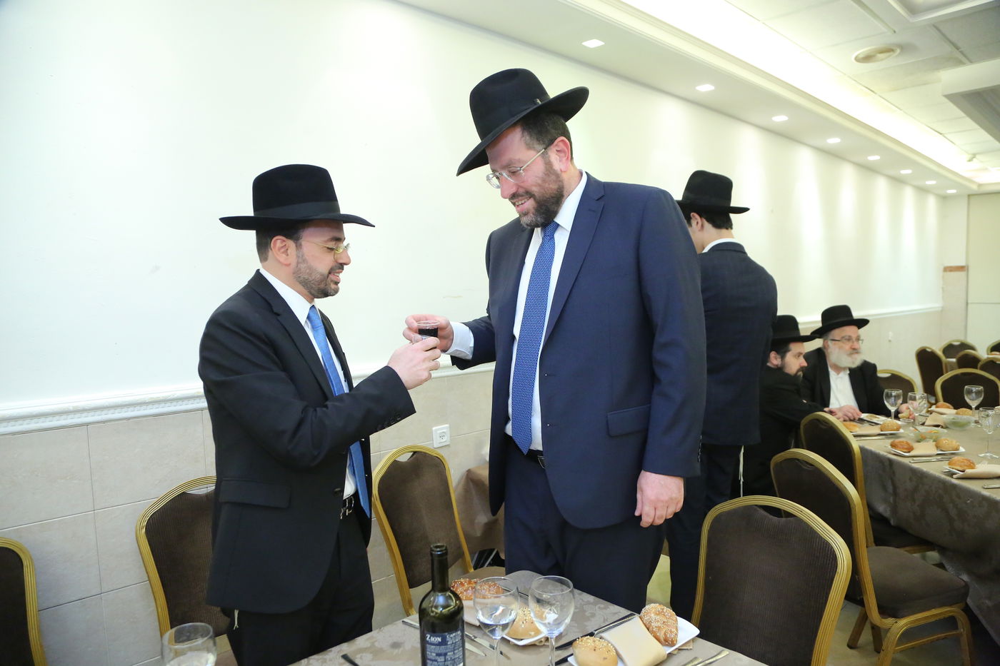 'דגל התורה' חגגה בשבע ברכות לבנו של אליהו ברוכי • צפו