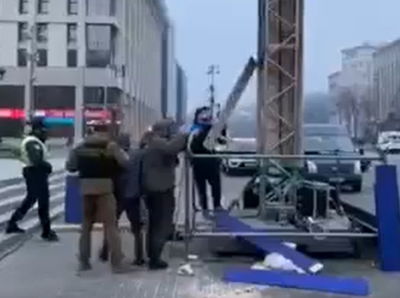 השחתת החנוכיה בקייב