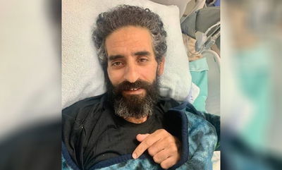 הישאם אבו הוואש מחייך, הערב