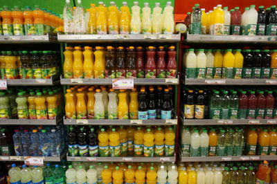 משקאות מתוקים במכולת