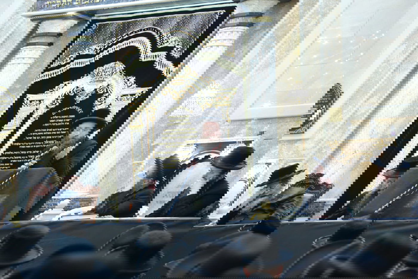 ב'שבט הלוי' ציינו 11 חודשים לפטירת הגאב"ד