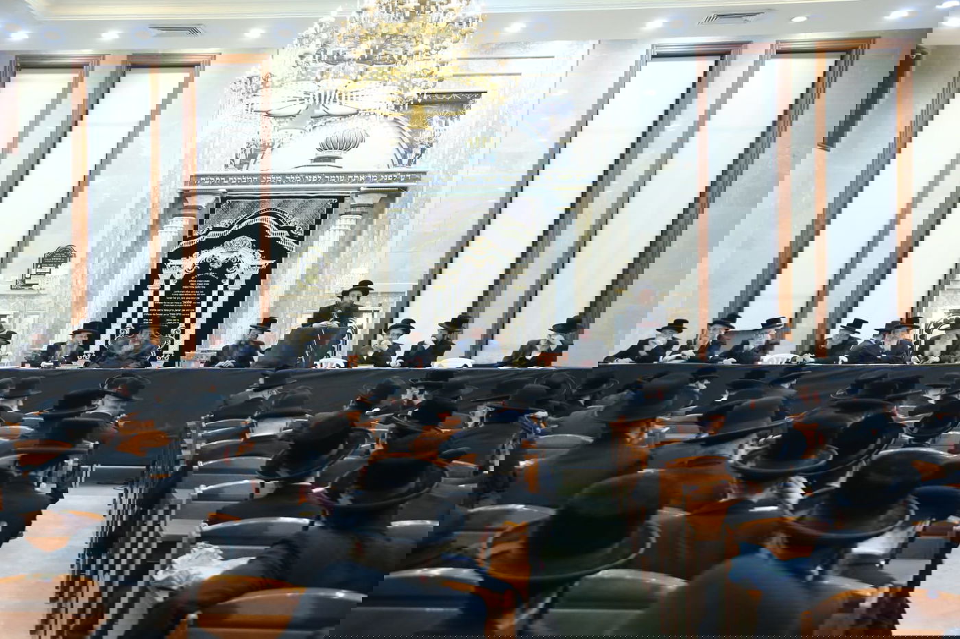 ב'שבט הלוי' ציינו 11 חודשים לפטירת הגאב"ד